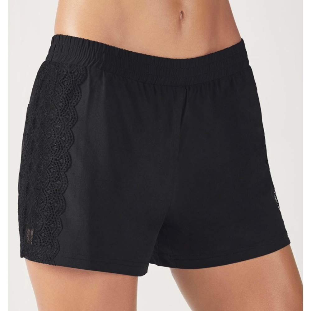 Fabletics Black Cynthia Short Small